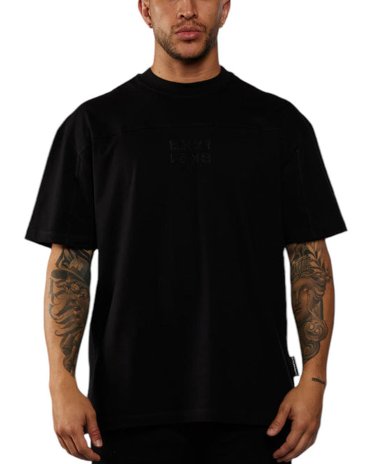 CAMISETA OVERSIZED 21 RELIEVE NEGRA