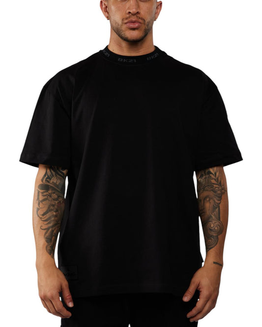 CAMISETA EXTRAVAGANT OVERSIZED LUCK  NEGRO